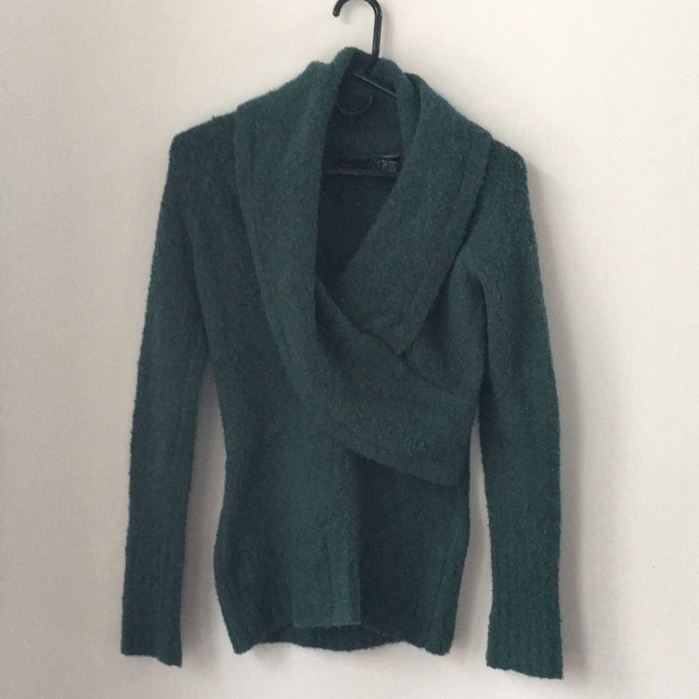 Lose neck sweater